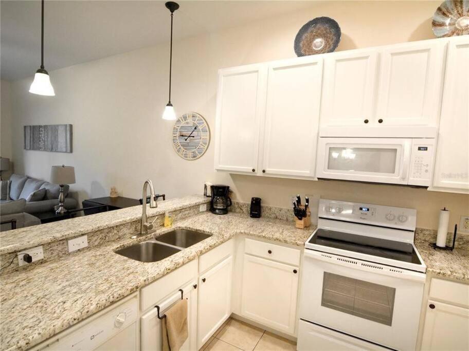 Hidden Oasis Near Orlando, Disney, Etc. Appartement
